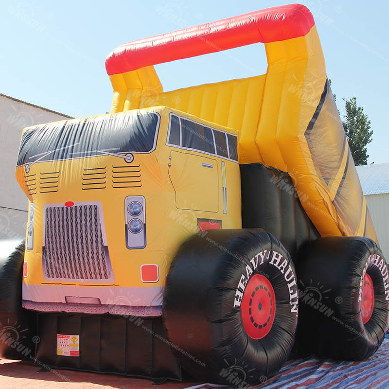 Diapositiva inflable del camión volquete pesado