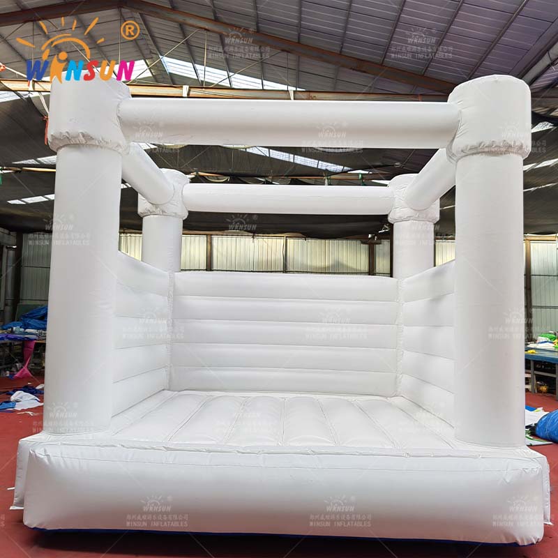 Castillo De Salto Inflable De Boda Rosa