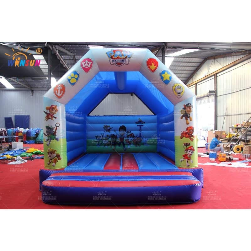 Castillo de salto inflable de la Patrulla Canina