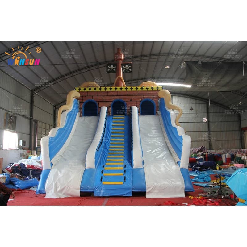 Tobogán acuático inflable con barco pirata Blue Sea Wave