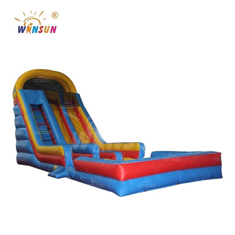Tobogán inflable Dry N Wet con piscina