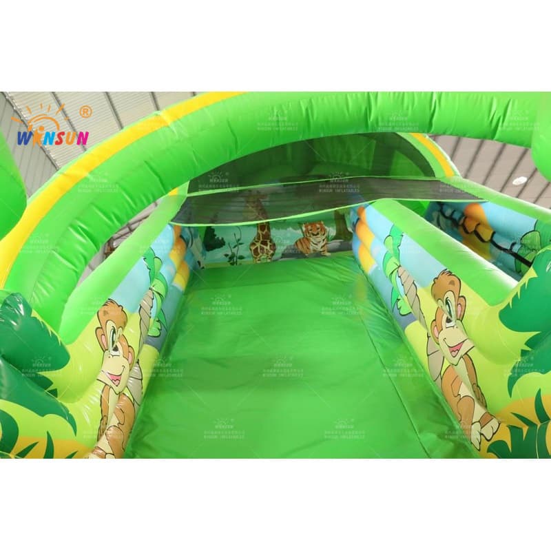 Tobogán inflable de la jungla