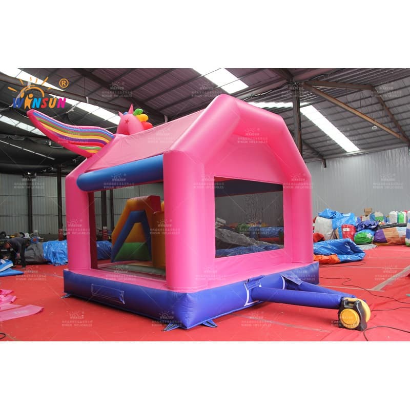 Gorila inflable de unicornio arcoíris