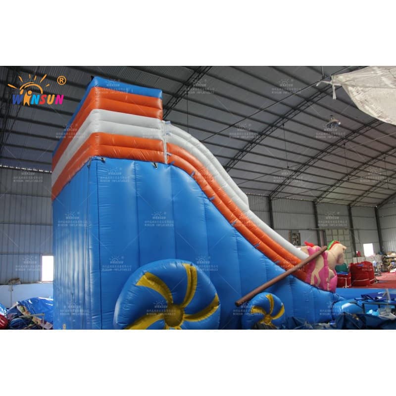 Tobogán acuático inflable con piscina hermética