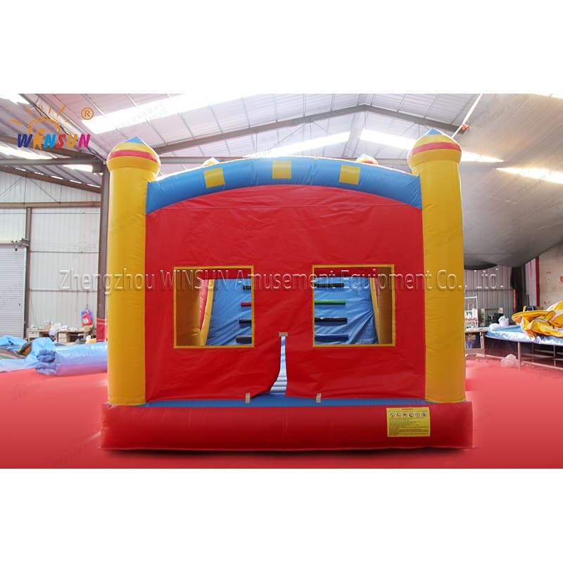 Tobogán acuático inflable con castillo de salto