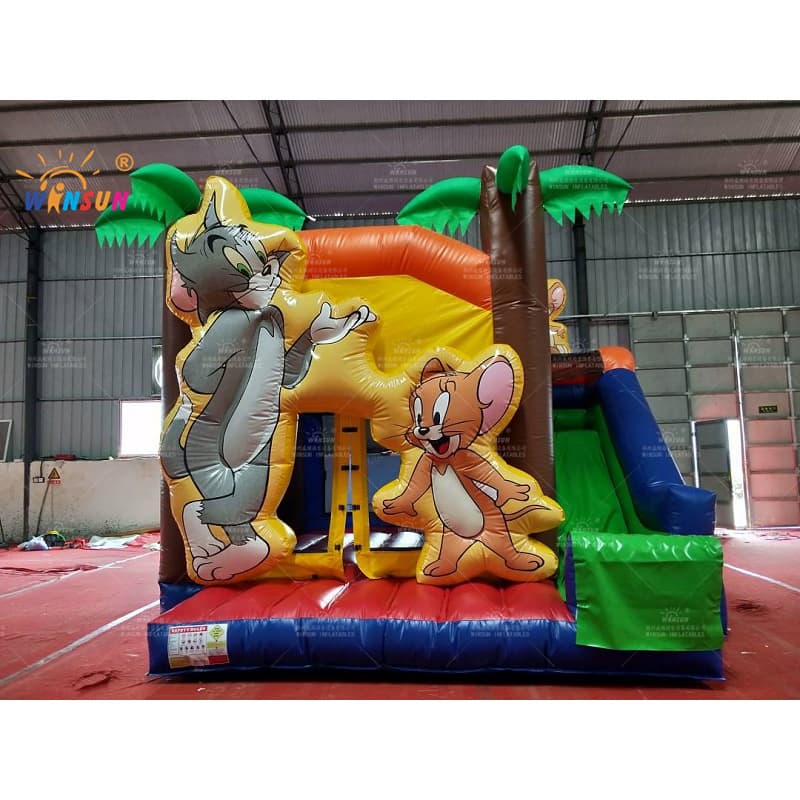 Casa inflable de tom y jerry