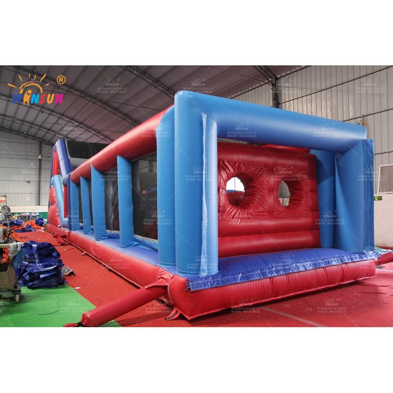 Carrera de obstáculos inflable gigante