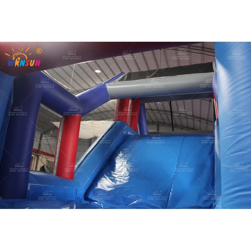 Carrera de obstáculos inflable gigante