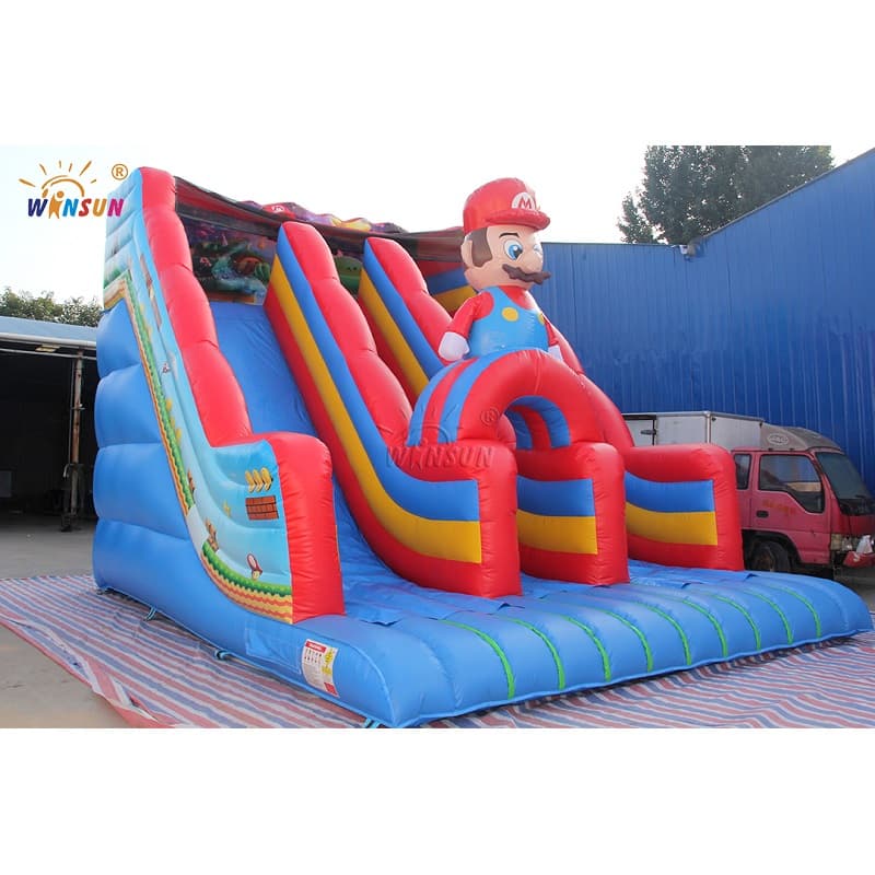 Tobogán inflable Mario