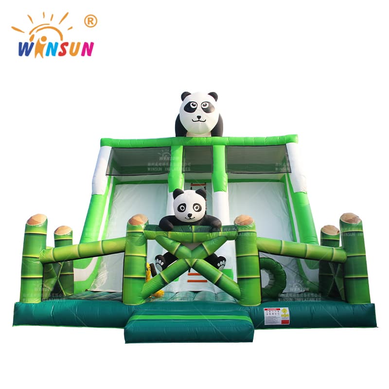 Tobogán inflable con tema de panda