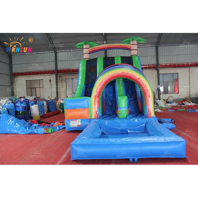 Tobogán acuático inflable de doble carril con piscina