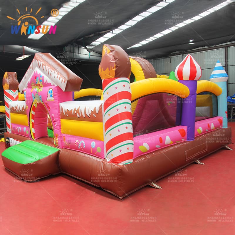 Casa de dulces inflable