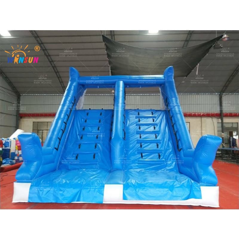 Tobogán acuático inflable con delfines