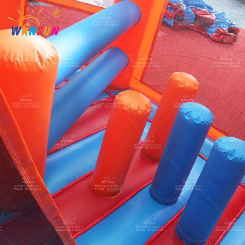 Combo inflable de carrera de obstáculos y tobogán