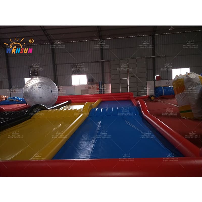 Pista de carreras de bolas de hámster humano inflable