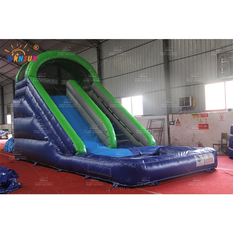 Tobogán acuático inflable con piscina