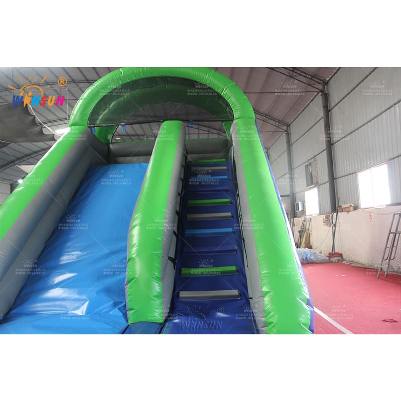 Tobogán acuático inflable con piscina