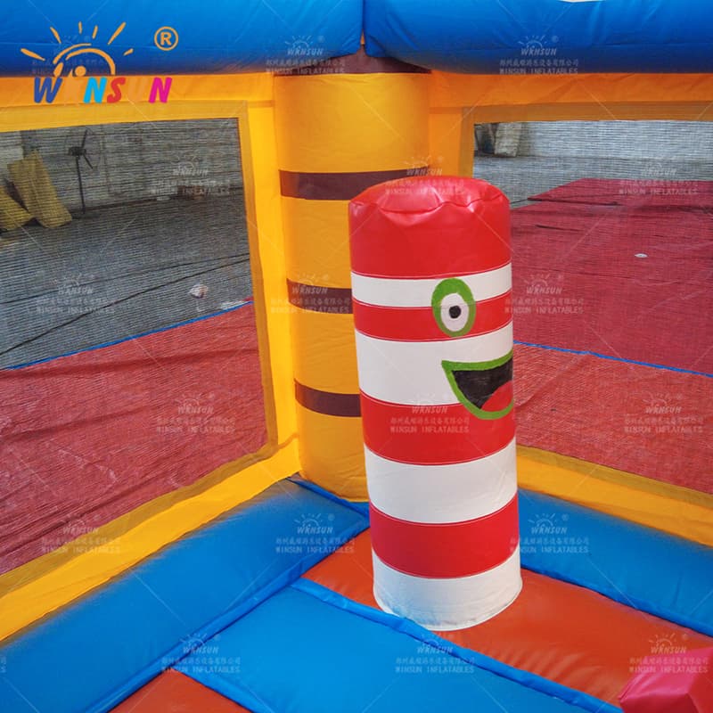 Tema de tiburón de castillo de salto inflable personalizado