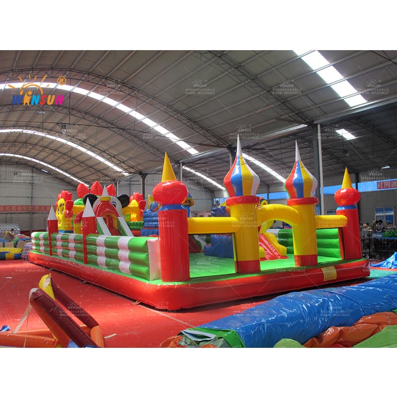 Parque de salto inflable gigante