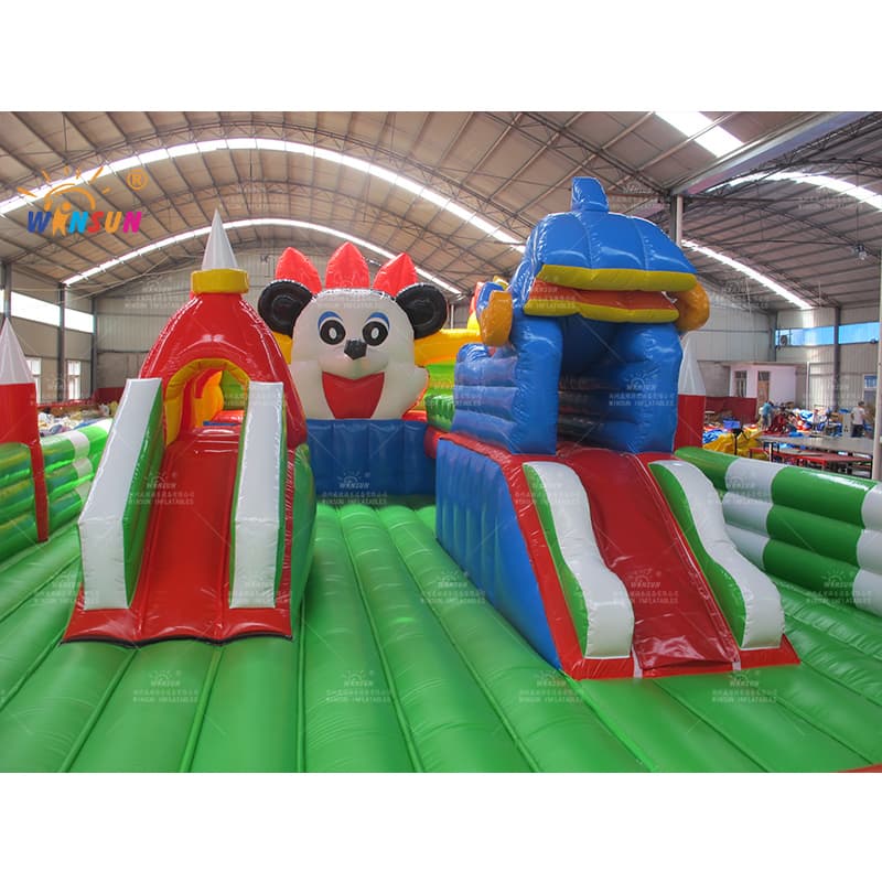 Parque de salto inflable gigante