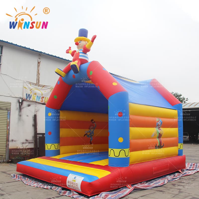 Tema inflable del payaso de la casa de la despedida