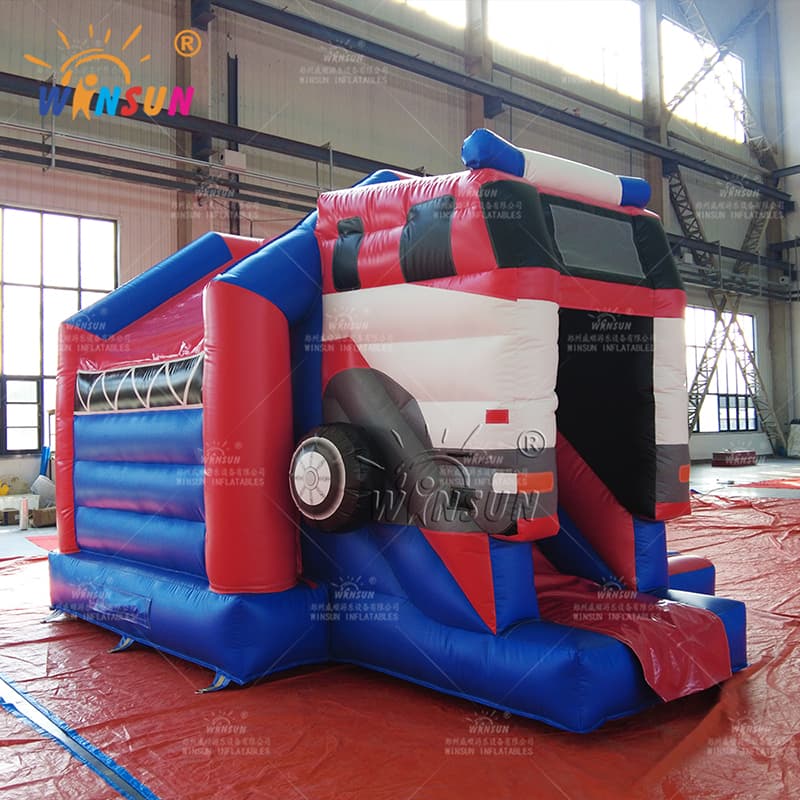 Gorila inflable con tobogán tema camión de bomberos