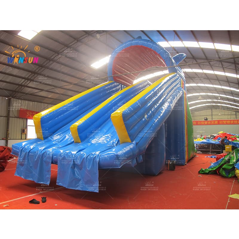 Tobogán acuático inflable de doble carril