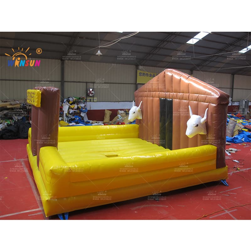 Arena inflable del rodeo del toro