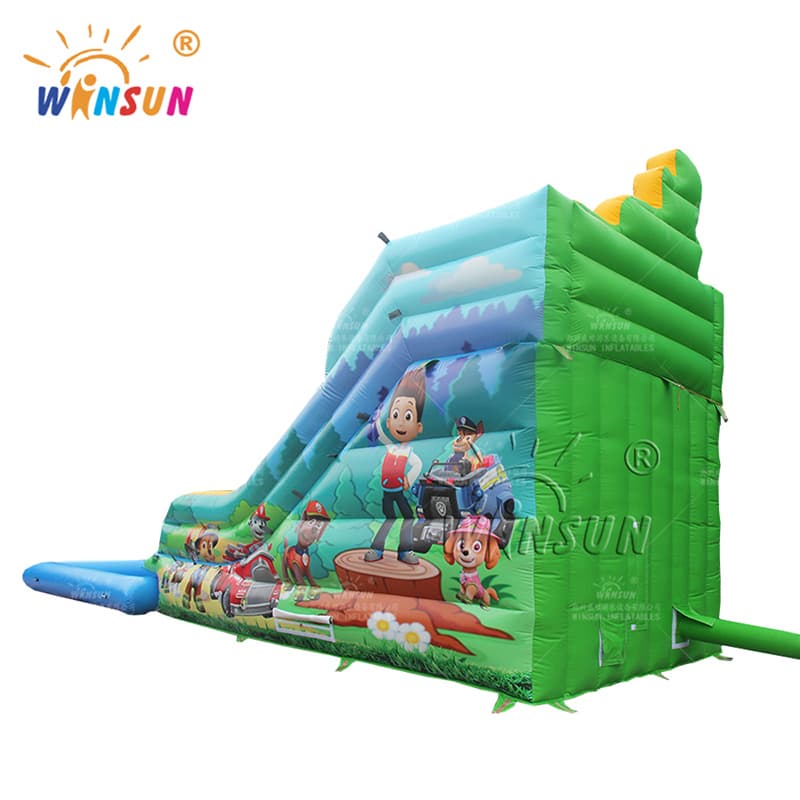 Tobogán acuático inflable personalizado con tema de la Patrulla Canina de la piscina