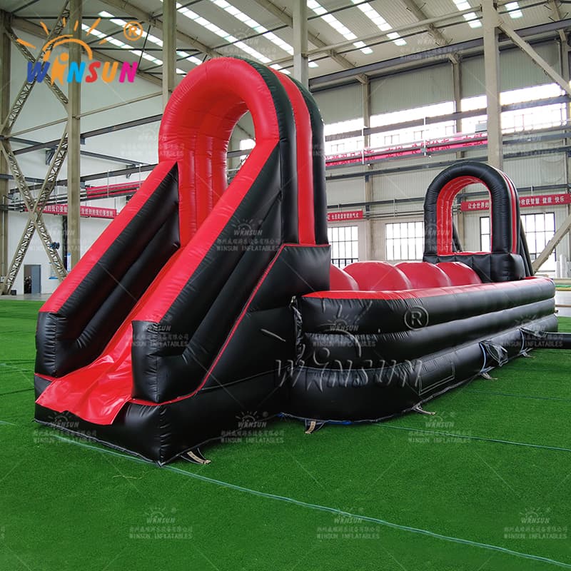 Campo de Wipeout inflable Big Red Balls