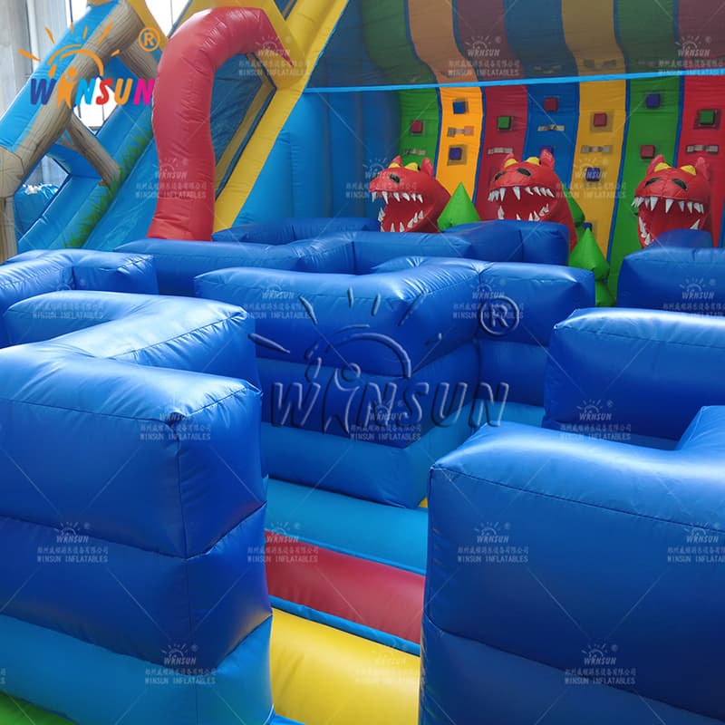 Terreno de diversión inflable de cuento de hadas