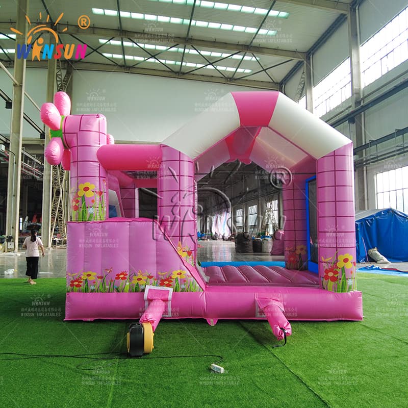 Combo inflable de mariposas y flores