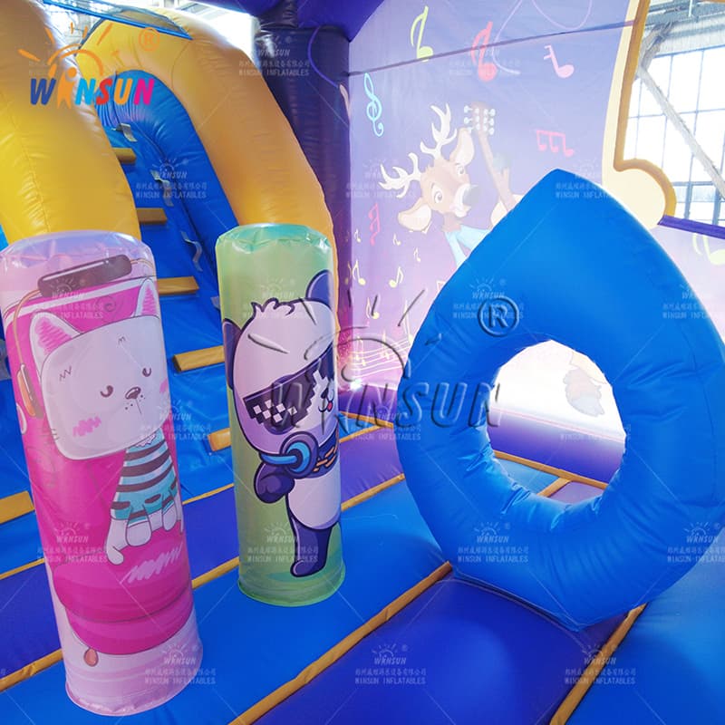 Combo inflable con tema de barra musical de doble uso