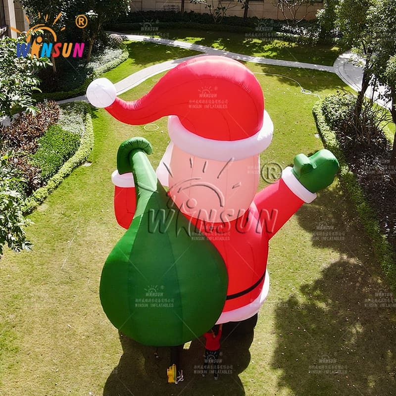 Papá Noel inflable gigante para Navidad